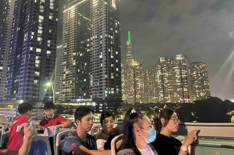 Saigon: City Sightseeing 45-Minute Panoramic Night Tour - Thu Thiem Bridge 1 and 2: crossing views you can’t easily fake