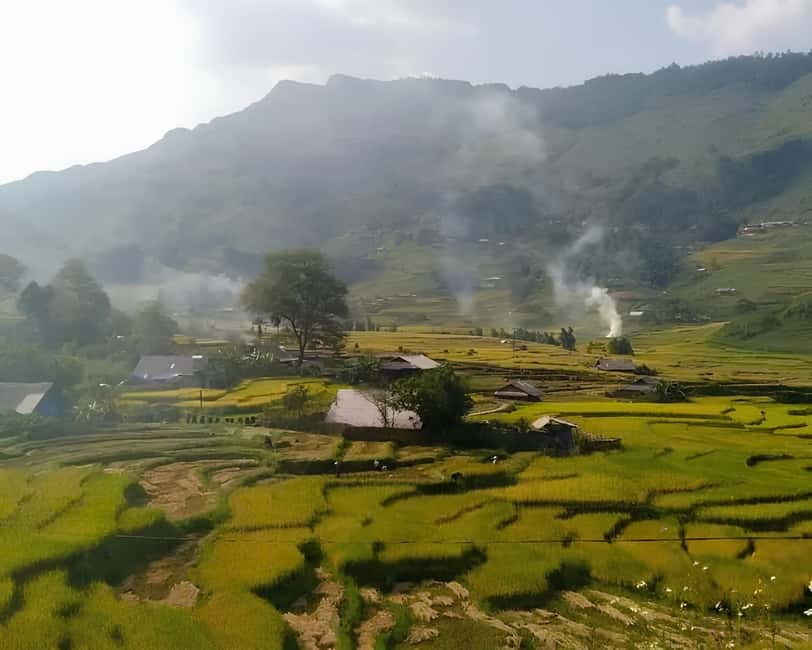 Sapa 1 Day Long Trek: Trek to Hau Thao and Sa Seng Villages - Hang Da Village: The Black Hmong welcome and the everyday details you notice