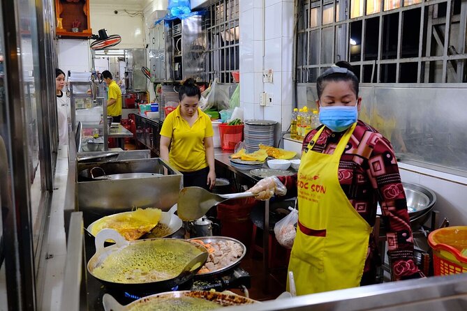 Super Niche Walking Street Food Tour in Ho Chi Minh City - Ho Thi Ky Flower Market: A Market Stop That Explains the City