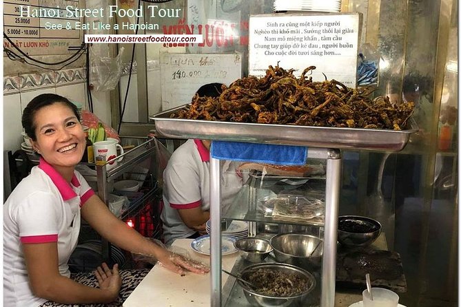 Tasting 8 Different Hanoi Street Foods at Noon Time - Finding the Meeting Point at 78a Đ. Trần Nhật Duật Without Stress