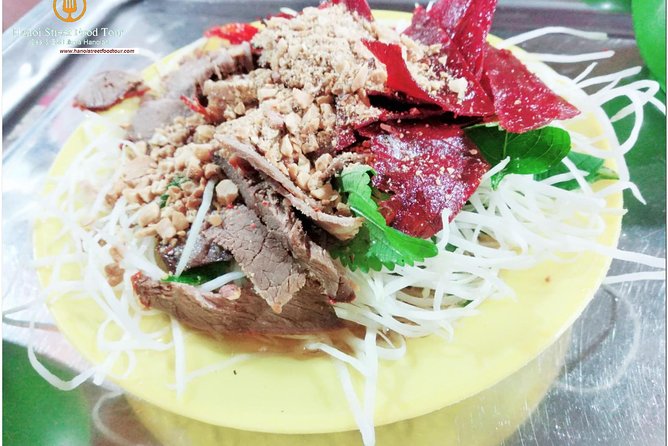 Tasting 8 Different Hanoi Street Foods at Noon Time - Old Quarter Food Stops: What 10 Tastings Really Looks Like