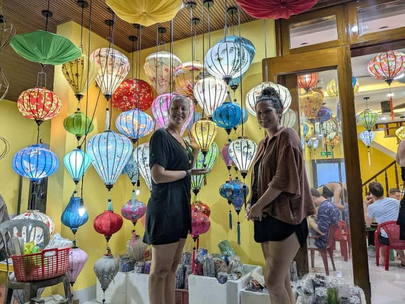 The Lantern Lady: Traditional Lantern Class in Old Town - Two Options: Foldable Silk Lantern to Take Home, or Paper Lantern on the River