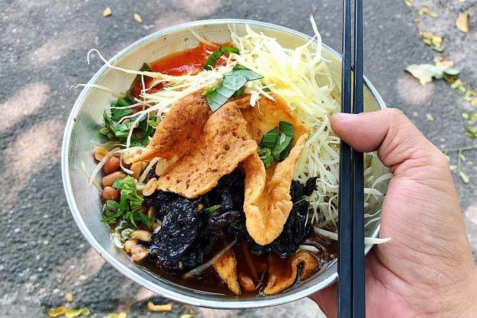 Top Notch Street Food Motorbike Tour In Ho Chi Minh City - Riding Saigon like you know it: the motorbike part